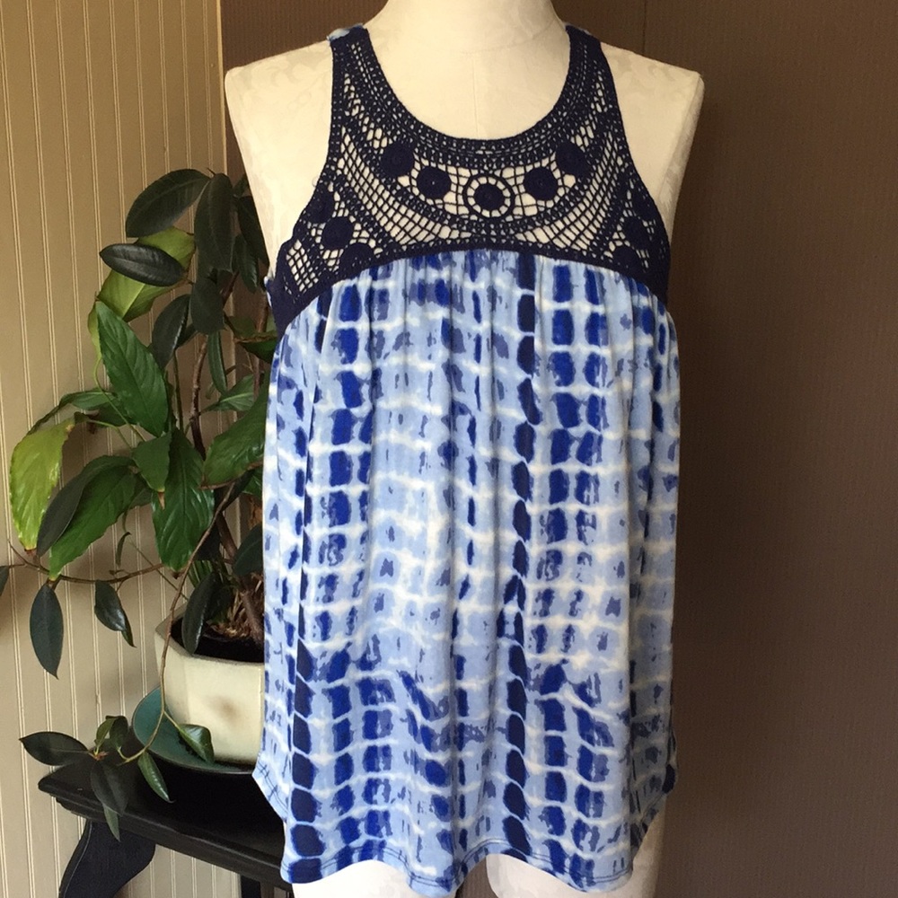 No boundaries flowey tie‎ dye tank top crochet top size small